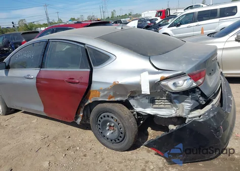 2015 Chrysler 200 C z USA, uszkodzony, nr VIN 1C3CCCCB4FN560090